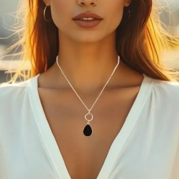 Minimalist Gold Stainless Steel O Ring Necklace with Teardrop Crystal