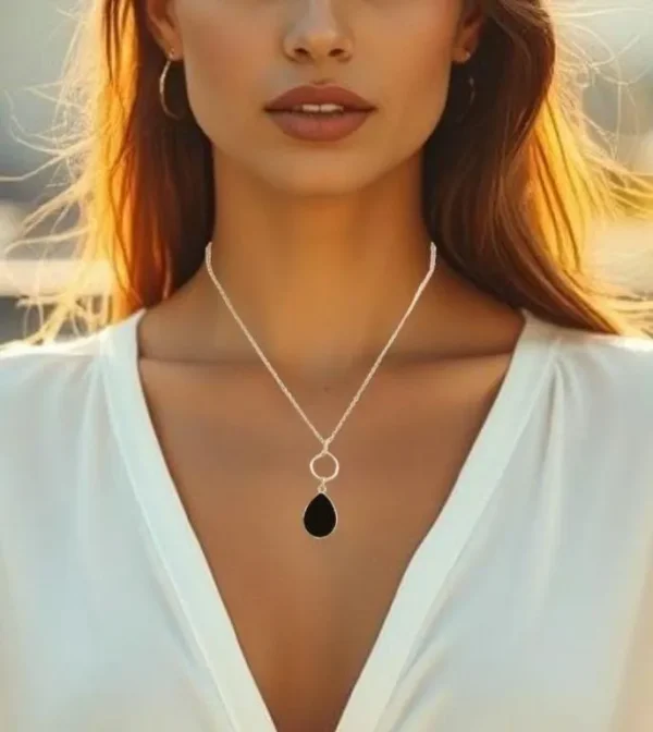 Minimalist Gold Stainless Steel O Ring Necklace with Teardrop Crystal