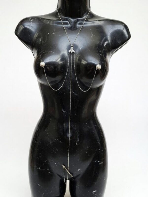 TRIPLE-AXIS ANATOMICAL LATTICE